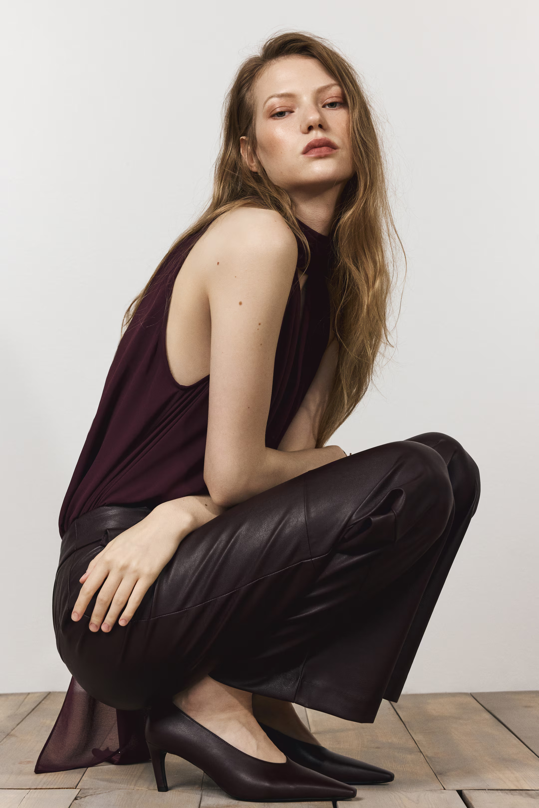 H&amp;M, Pointed-Toe Court Shoes